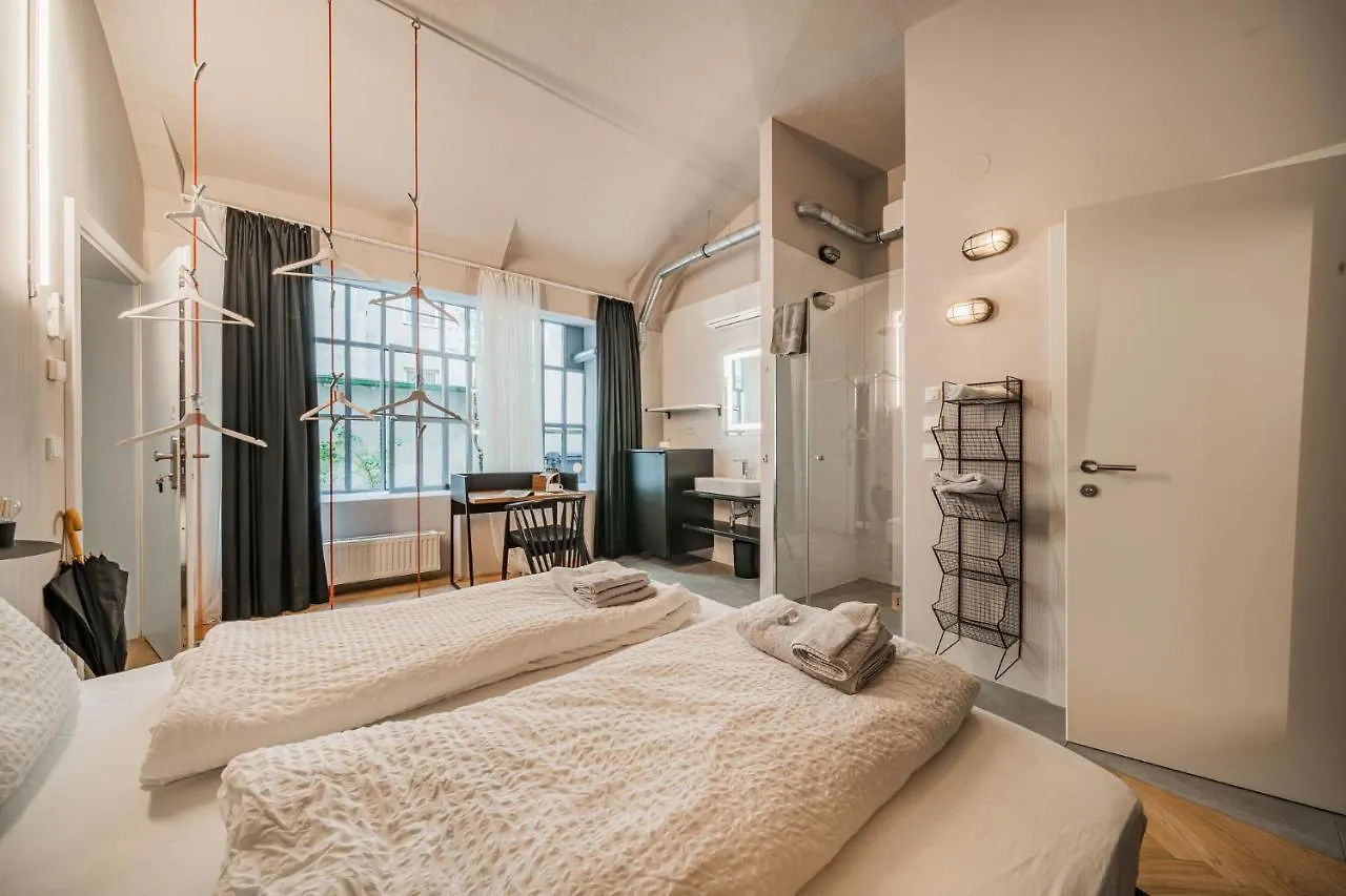 Apartment Easy Flat City Living Vienna Austria