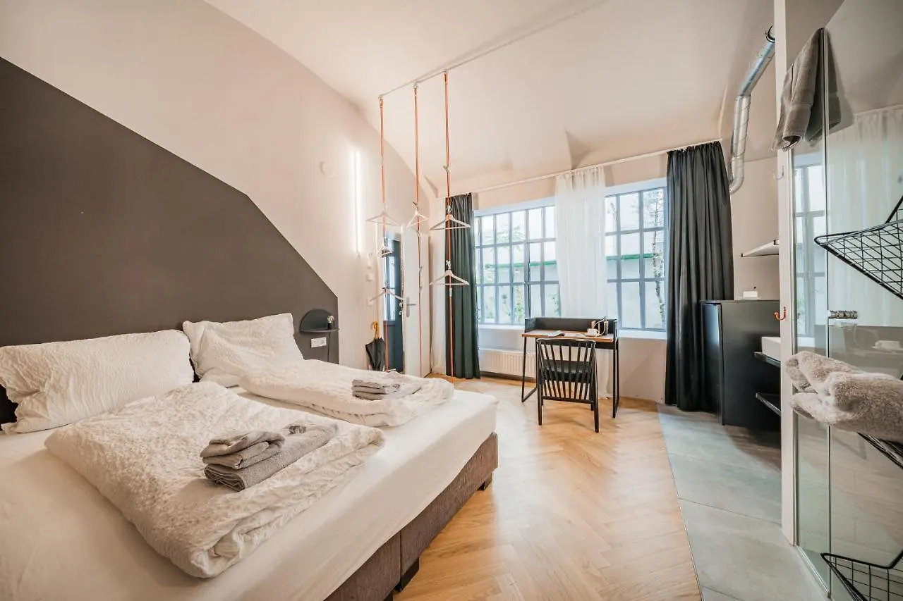 Apartment Easy Flat City Living Vienna