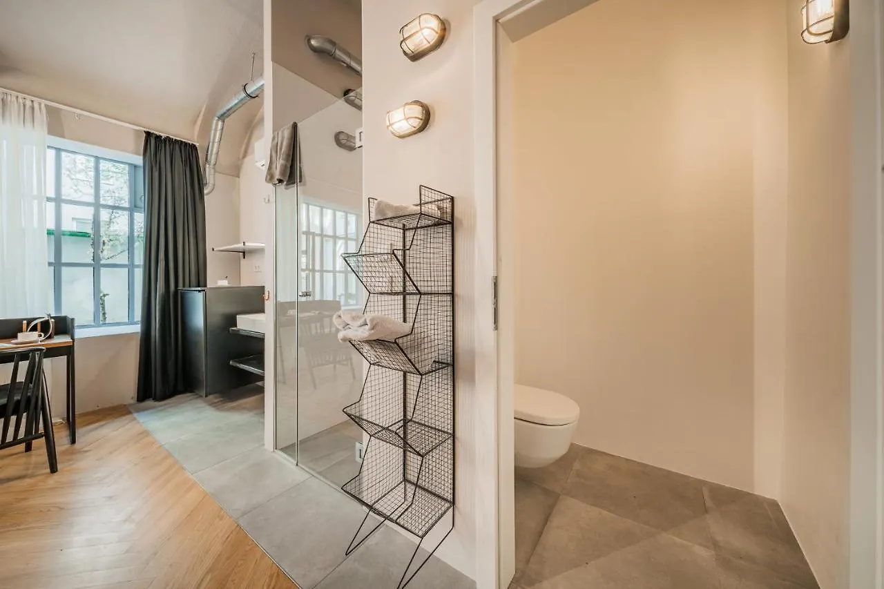 Apartment Easy Flat City Living Vienna
